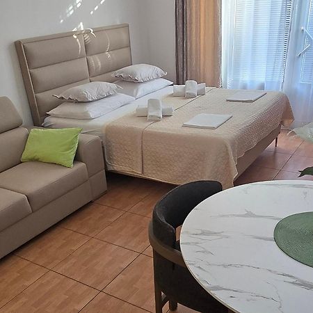 Apartmani Katarina Makarska Exterior photo